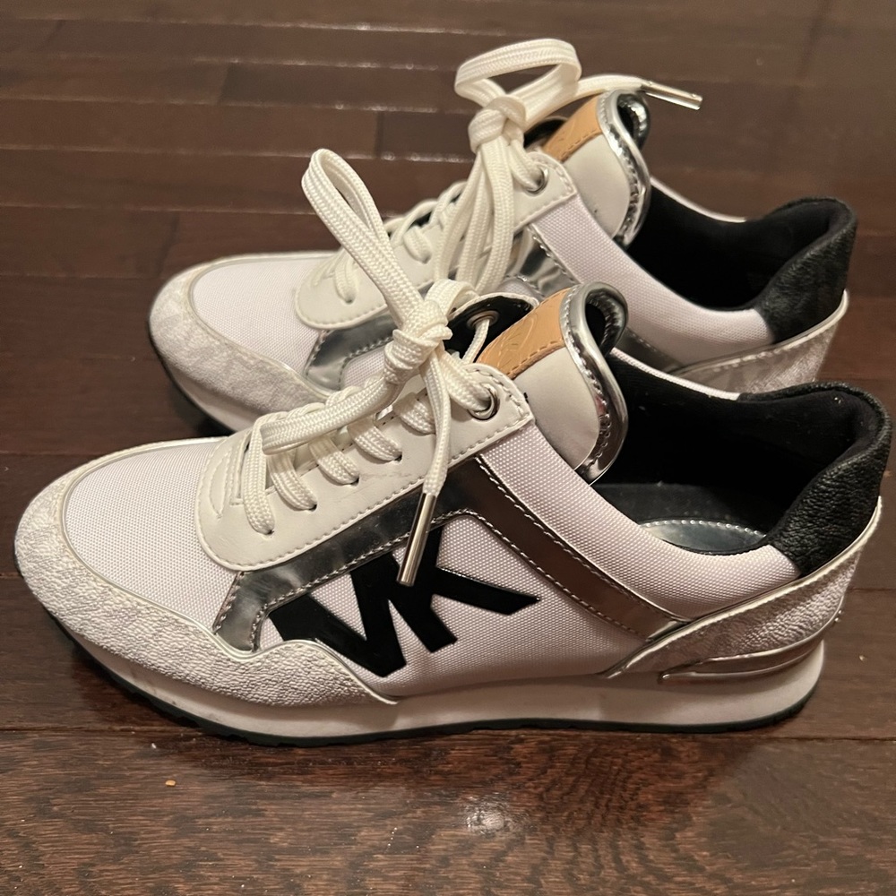 MK Maddy Trainers Worn once MK shoes size 6